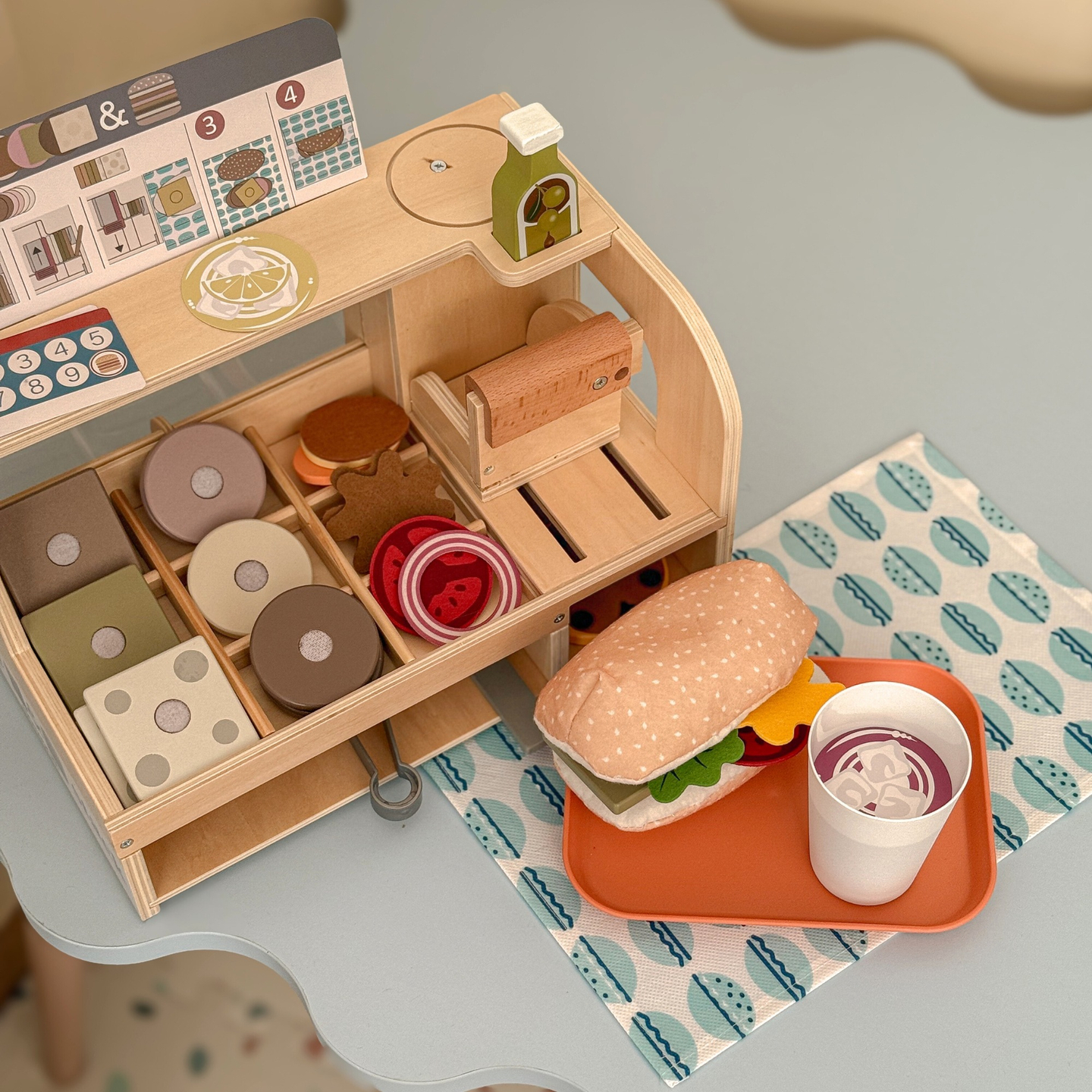 Drevený sendvičový bar - reštaurácia