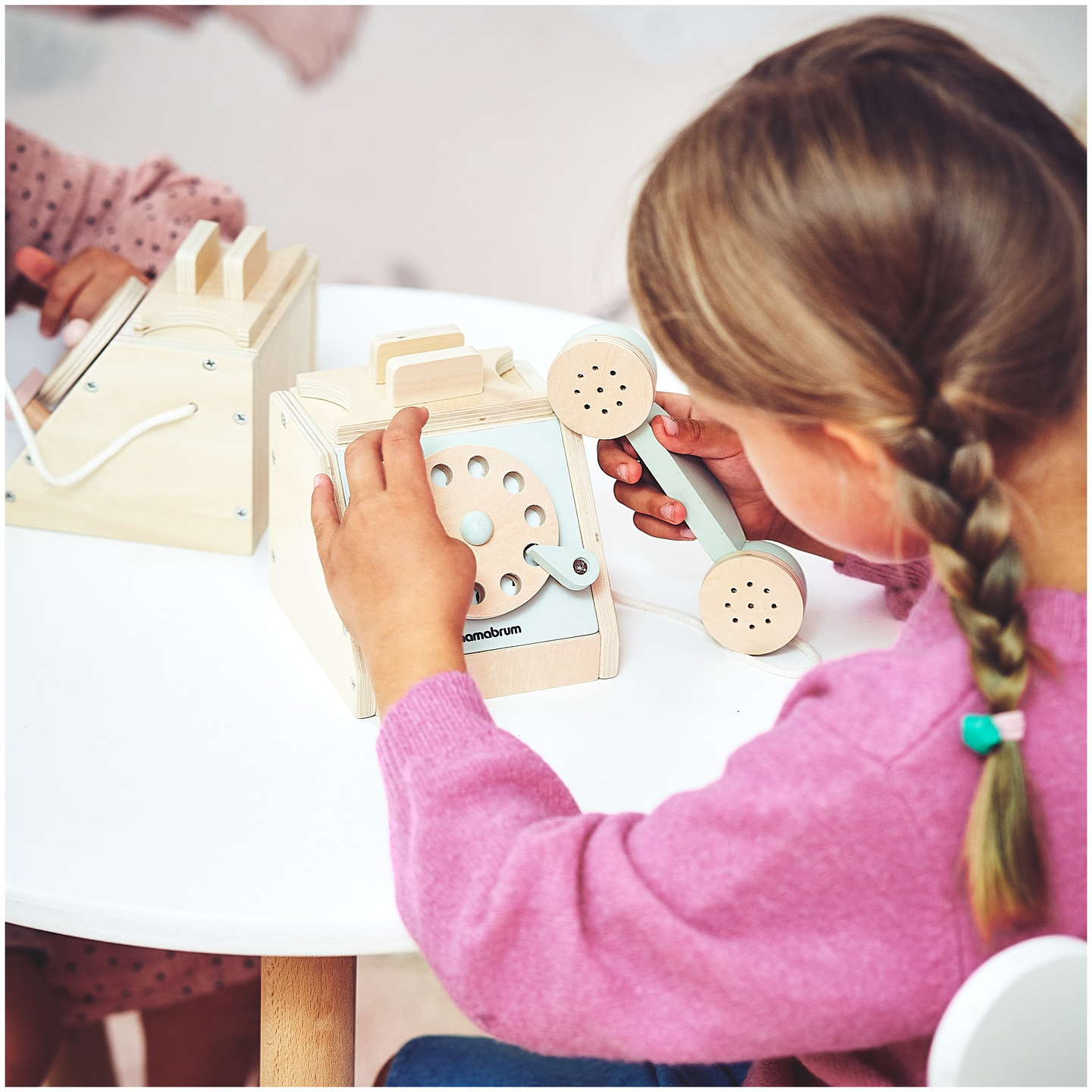 Retro drevený telefón - mätový