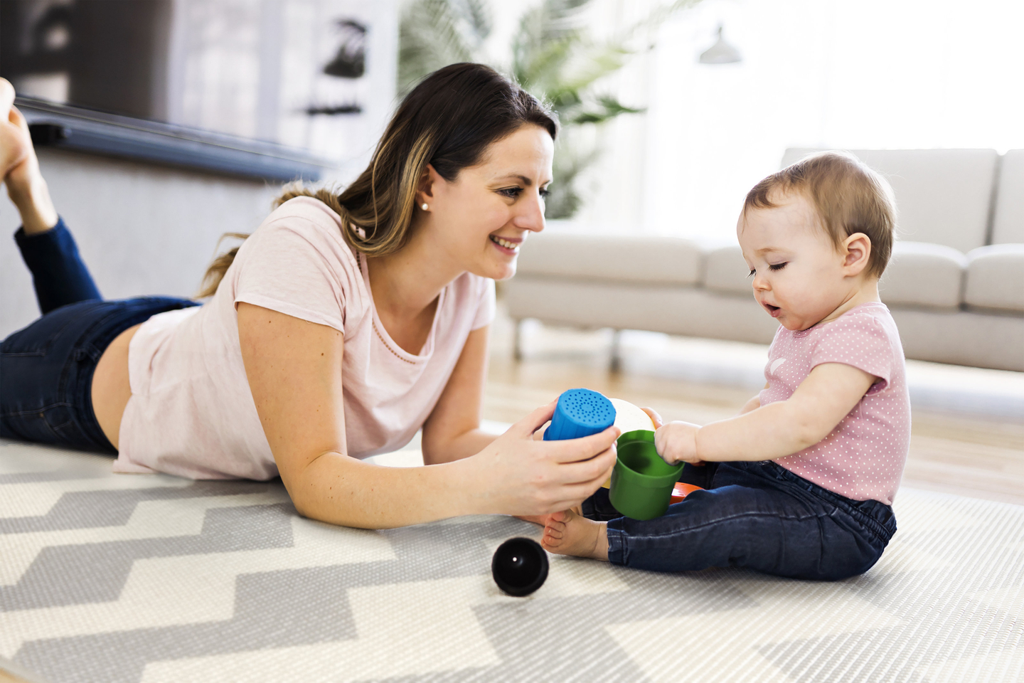 Obojstranná penová podložka XXL - rolka 2 CM (cesta a cikcaky)
