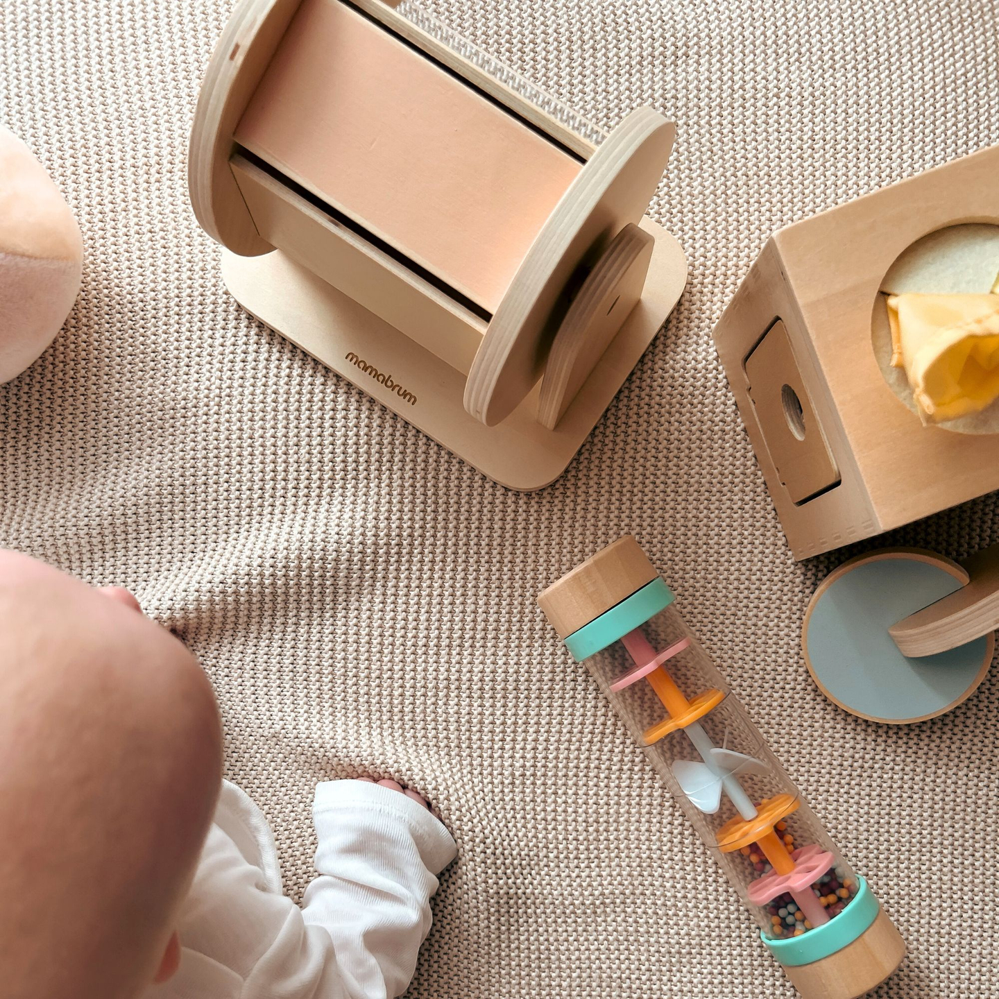 Montessori súprava hračiek pre batoľa 0-6 mesiacov