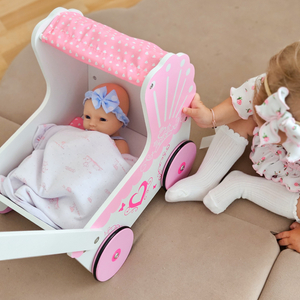 Drevený kočík pre bábiky