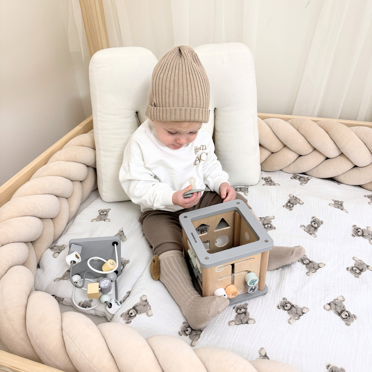 Montessori drevená vzdelávacia kocka - motorická slučka