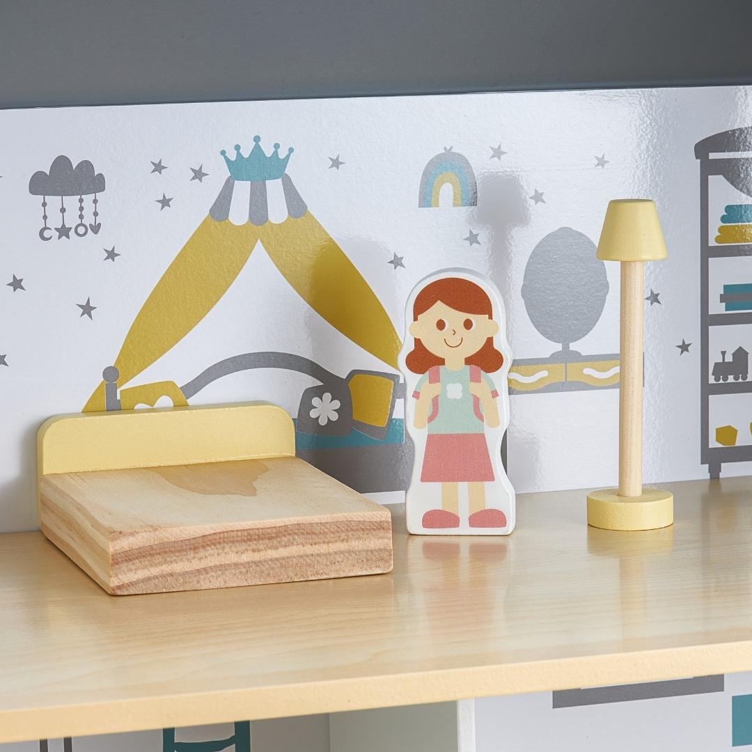 Biely drevený domček pre bábiky s terasou a príslušenstvom