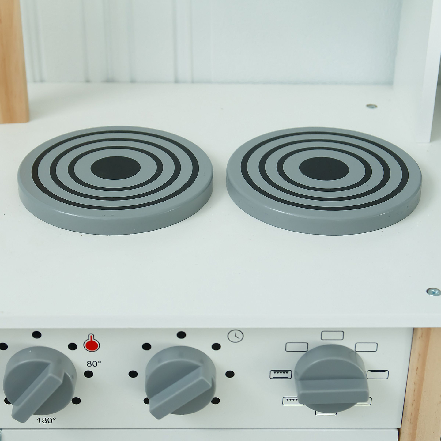 Drevená detská kuchynka s mikrovlnnou rúrou