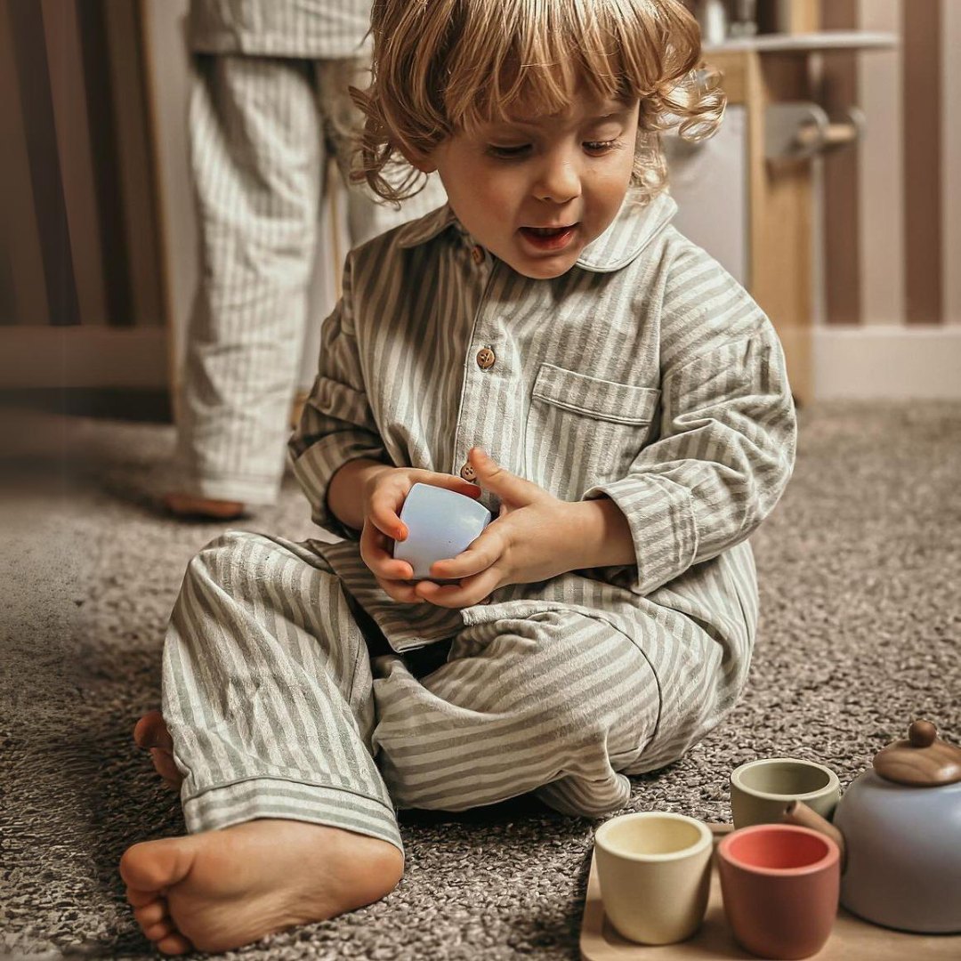 Drevená čajová súprava s podnosom - 7 položiek