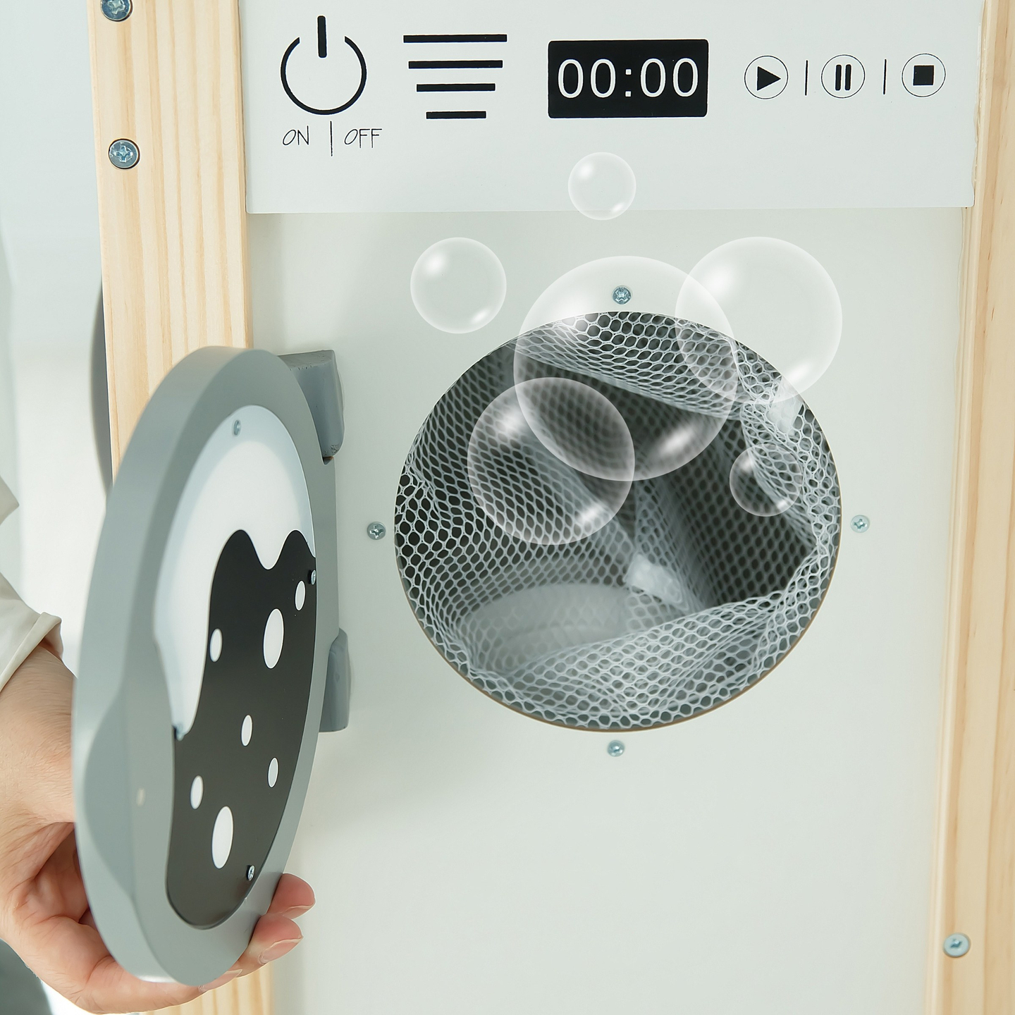 Interaktívna kuchyňa s práčkou, umývačkou riadu a tabuľou