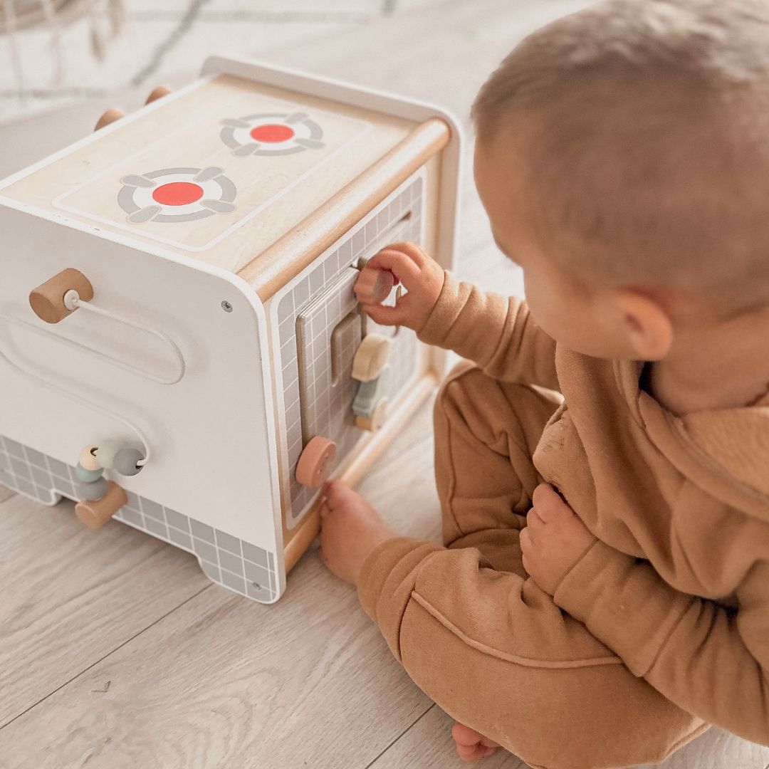 Drevená kuchynka - vzdelávacia kocka