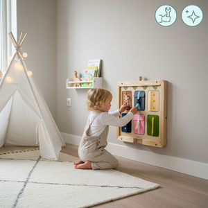 Drevený nástenný rám - na upevnenie vzdelávacích tabúľ Mamabrum