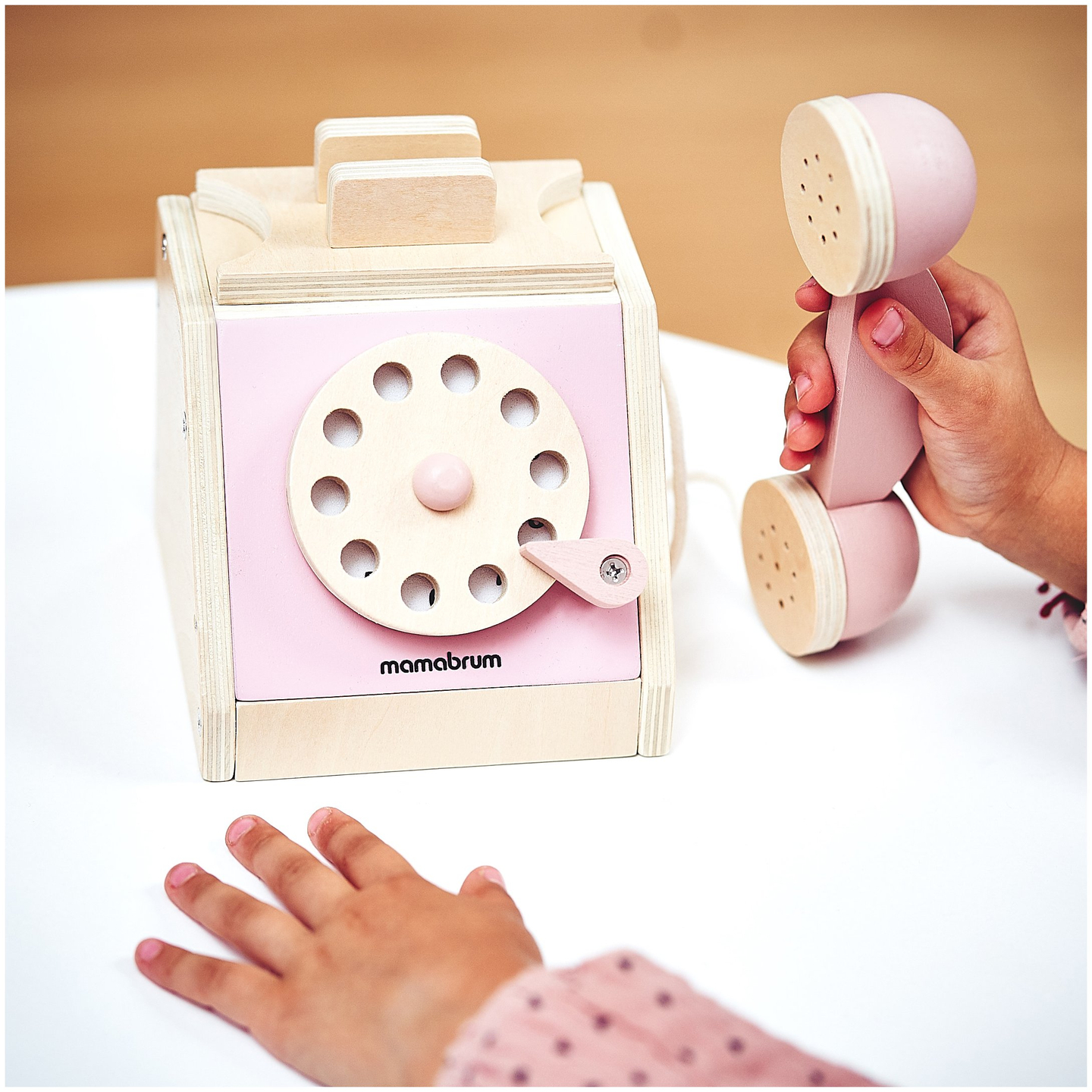 Retro drevený telefón - pastelovo ružový