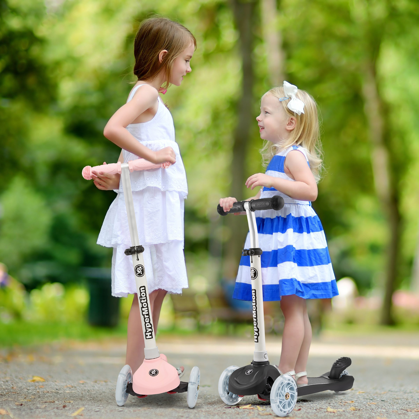 Trojkolesová balančná kolobežka TRINGO 3-8 rokov - ružová + svietiace LED kolesá