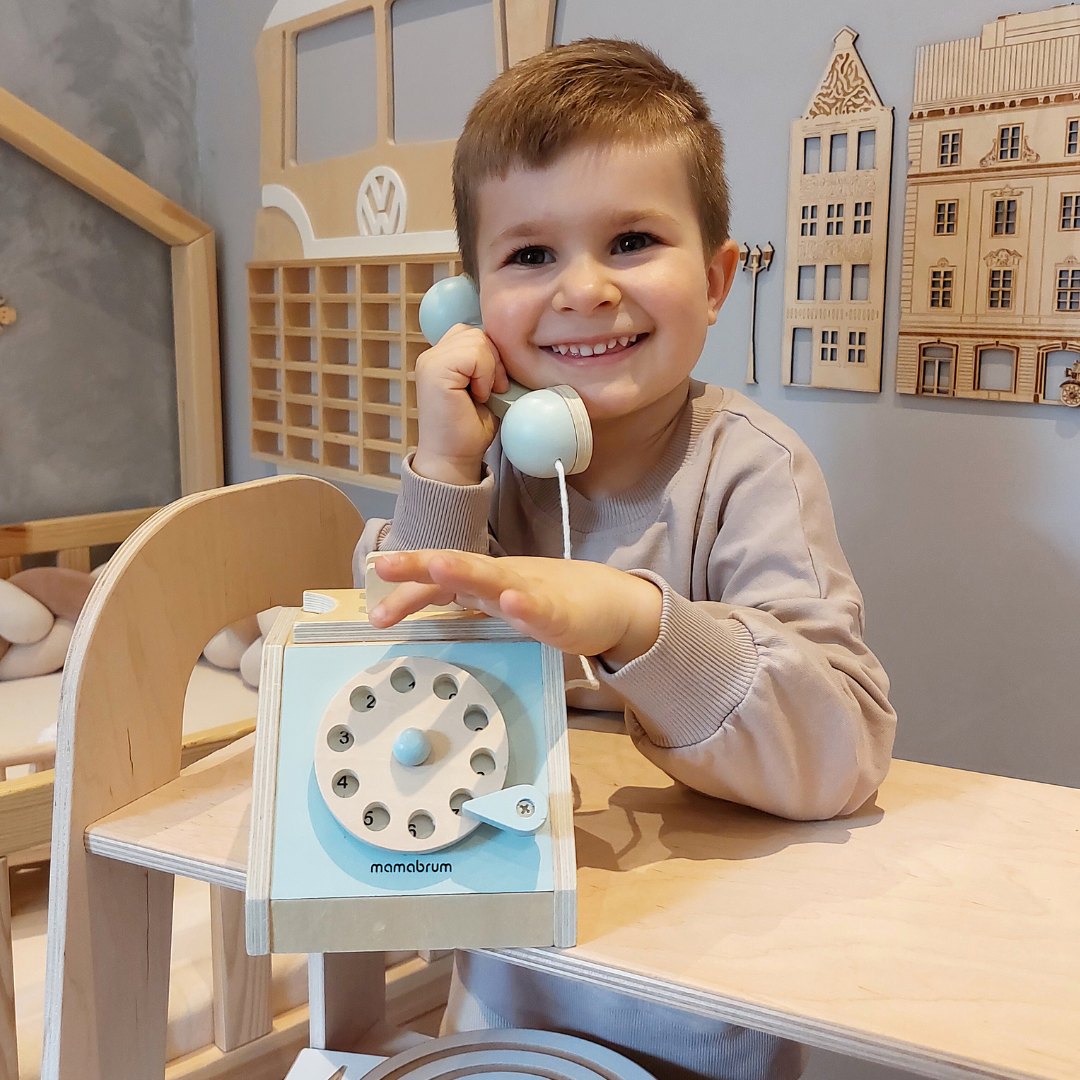 Retro drevený telefón - mätový