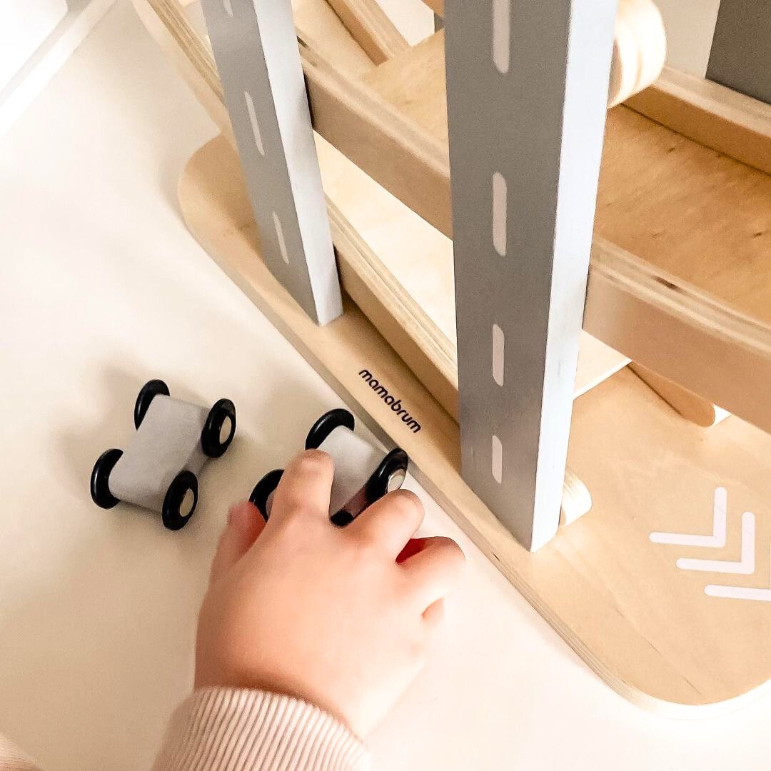 Drevená dráha - šmykľavka pre autíčka - 6 poschodí