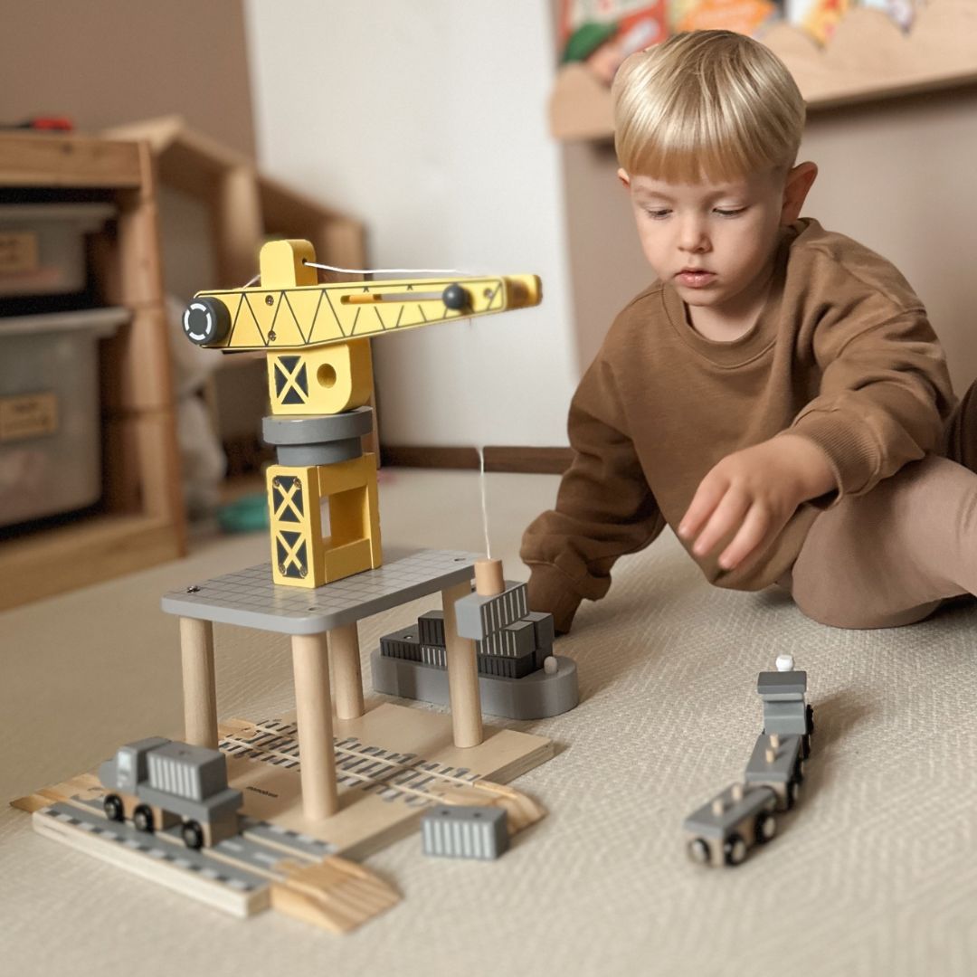 Mobilný prístavný žeriav s magnetickým navijakom a príslušenstvom - drevená súprava