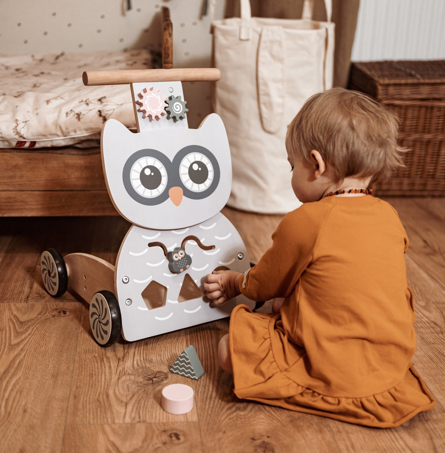 Drevené multifunkčné chodítko - odrážadlo - kočík s blokmi - Sova
