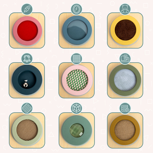 Drevená senzorická tabuľa Montessori – 9 textúr na objavenie a rozvoj hmatu