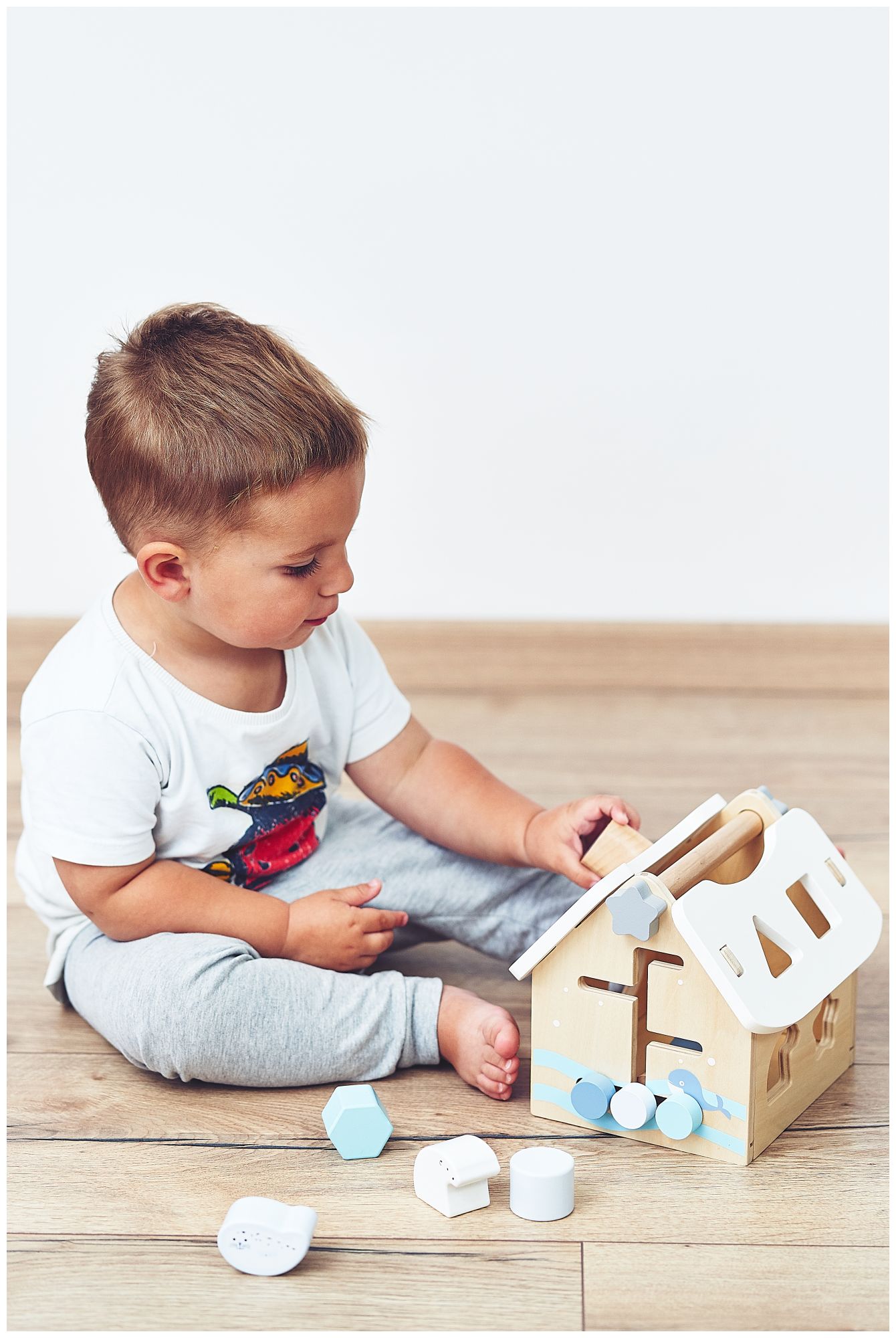 Sorter - vzdelávací drevený domček s kockami