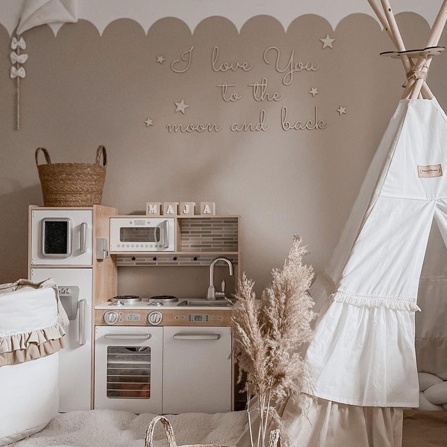 Drevená kuchyňa XXL s LED osvetlením, zásterou a príslušenstvom