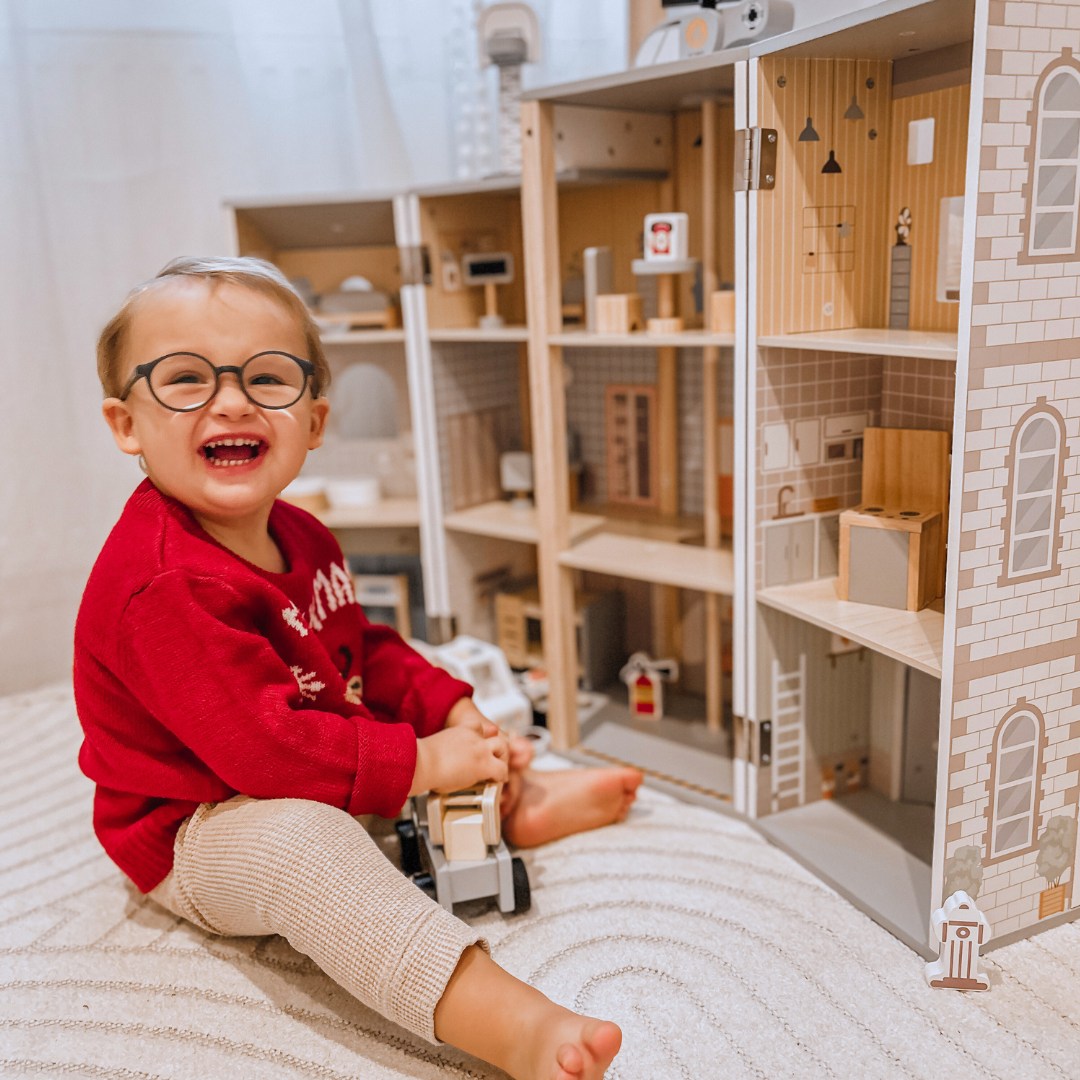 Veľká skladacia hasičská stanica s policajnou stanicou - drevená súprava. Hasičská stanica a policajná stanica s príslušenstvom.