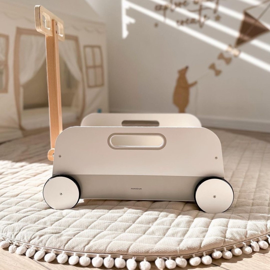 Drevený vozík na hračky - ťahací príves