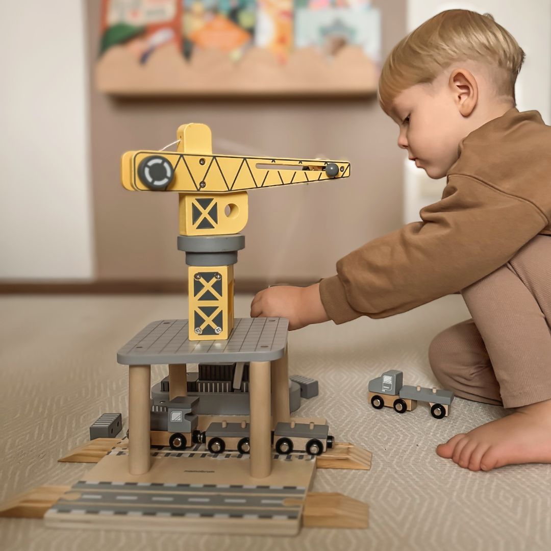 Mobilný prístavný žeriav s magnetickým navijakom a príslušenstvom - drevená súprava