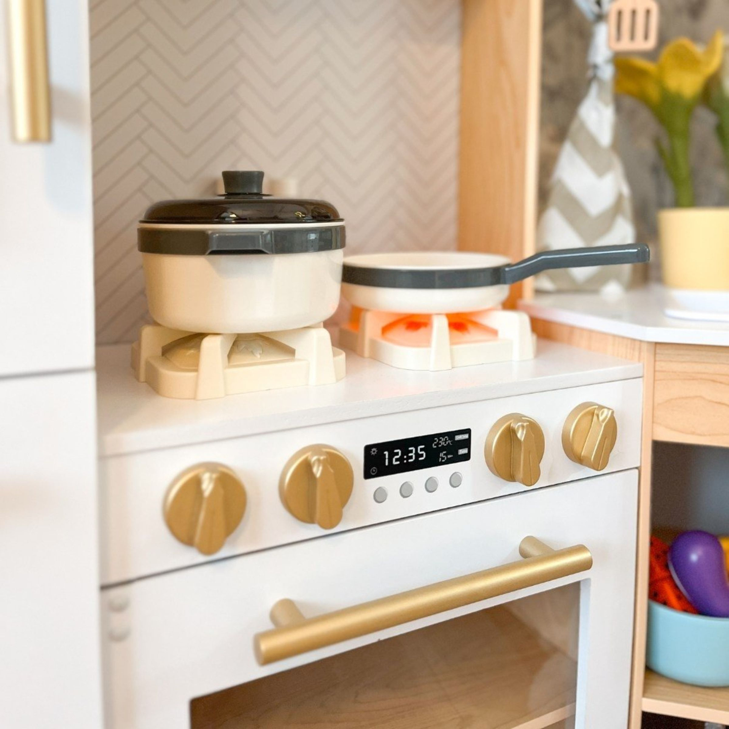 XXXXL veľká drevená interaktívna kuchyňa s LED osvetlením, práčkou, mikrovlnnou rúrou, kávovarom a sadou ovocia a zeleniny - 50 prvkov