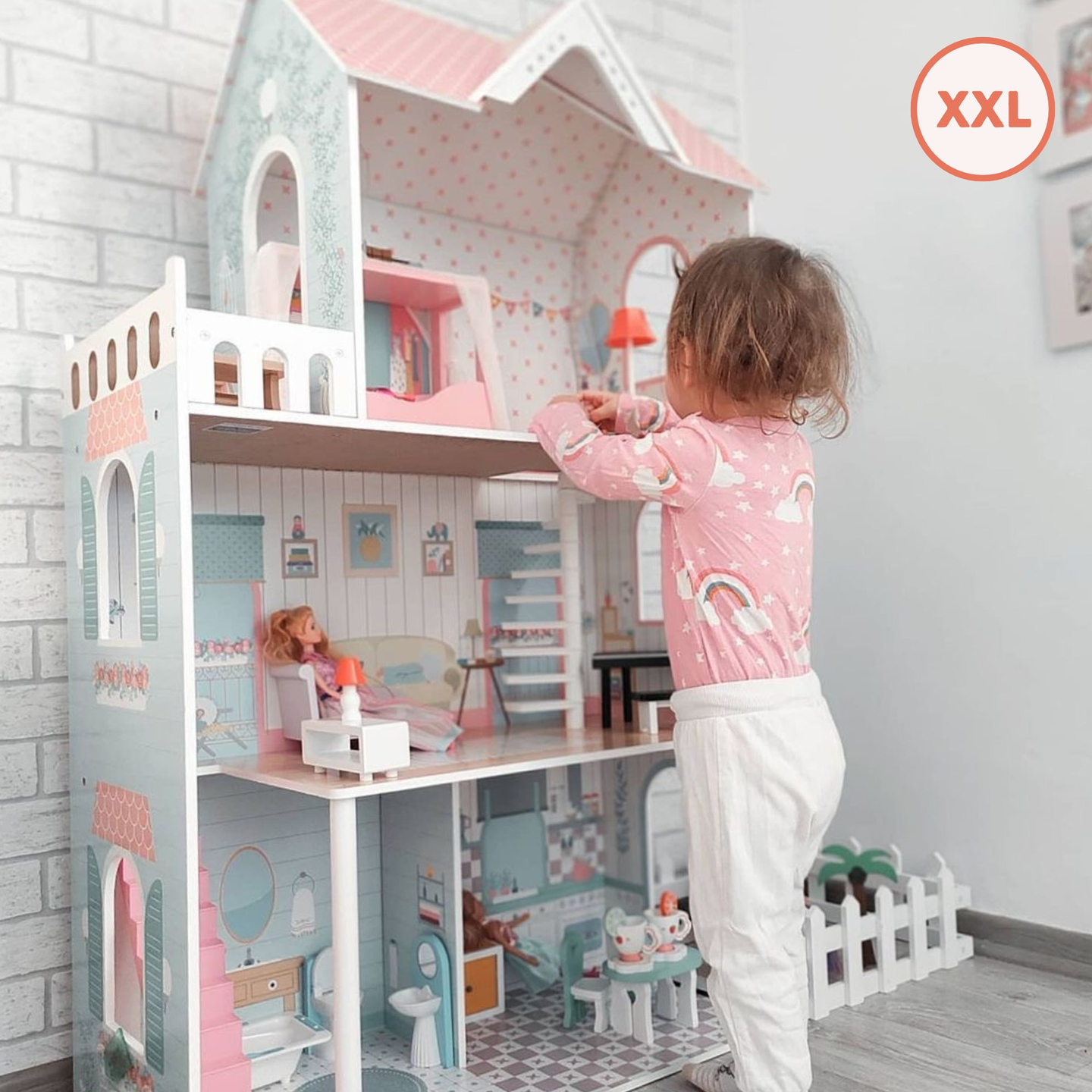 XXL Najväčší drevený domček pre bábiky - 123 cm - LED osvetlenie - terasa, doplnky, záhrada