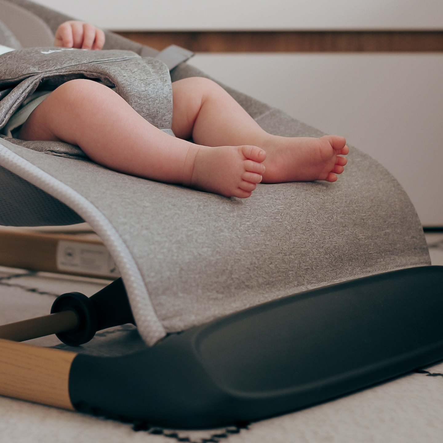 Hojdacie kreslo 2 v 1 Moby-Systém LILY - sivé