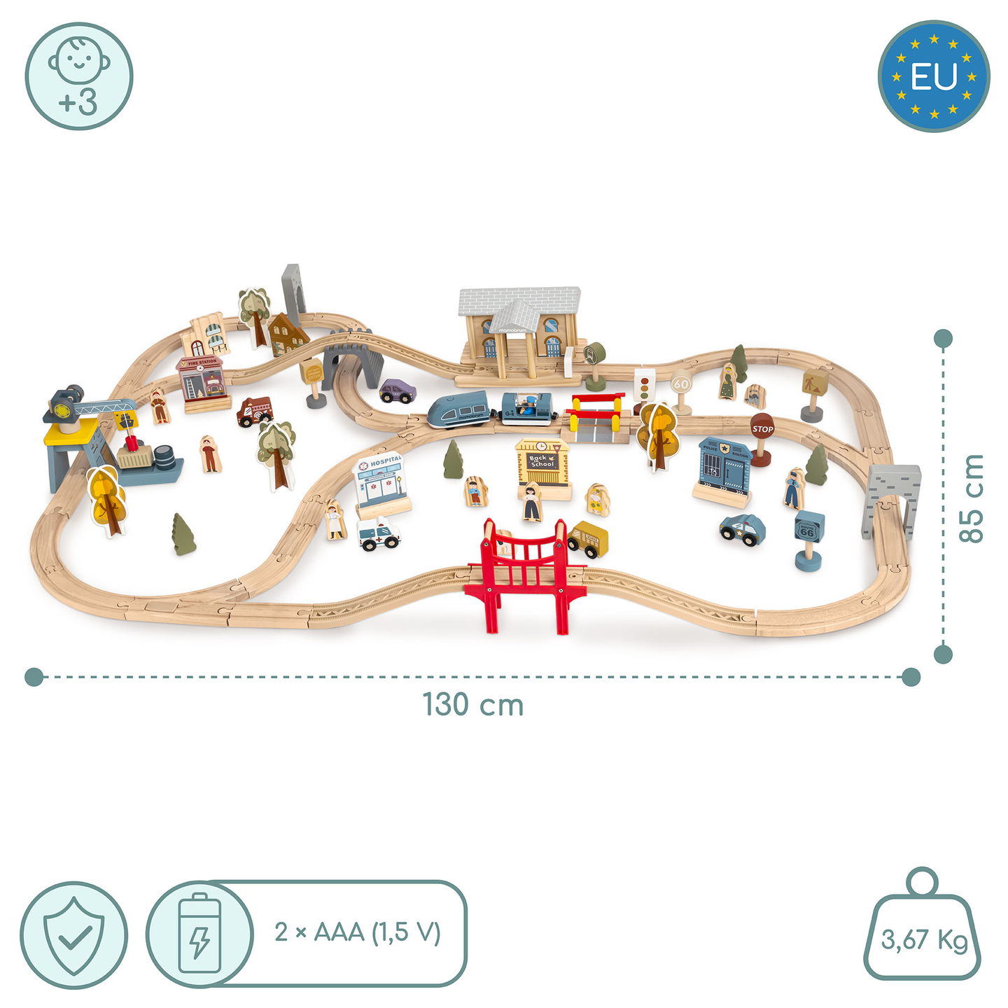Drevená mestská železnica s elektrickým vlakom - pohybujúci sa žeriav, loď, mosty
