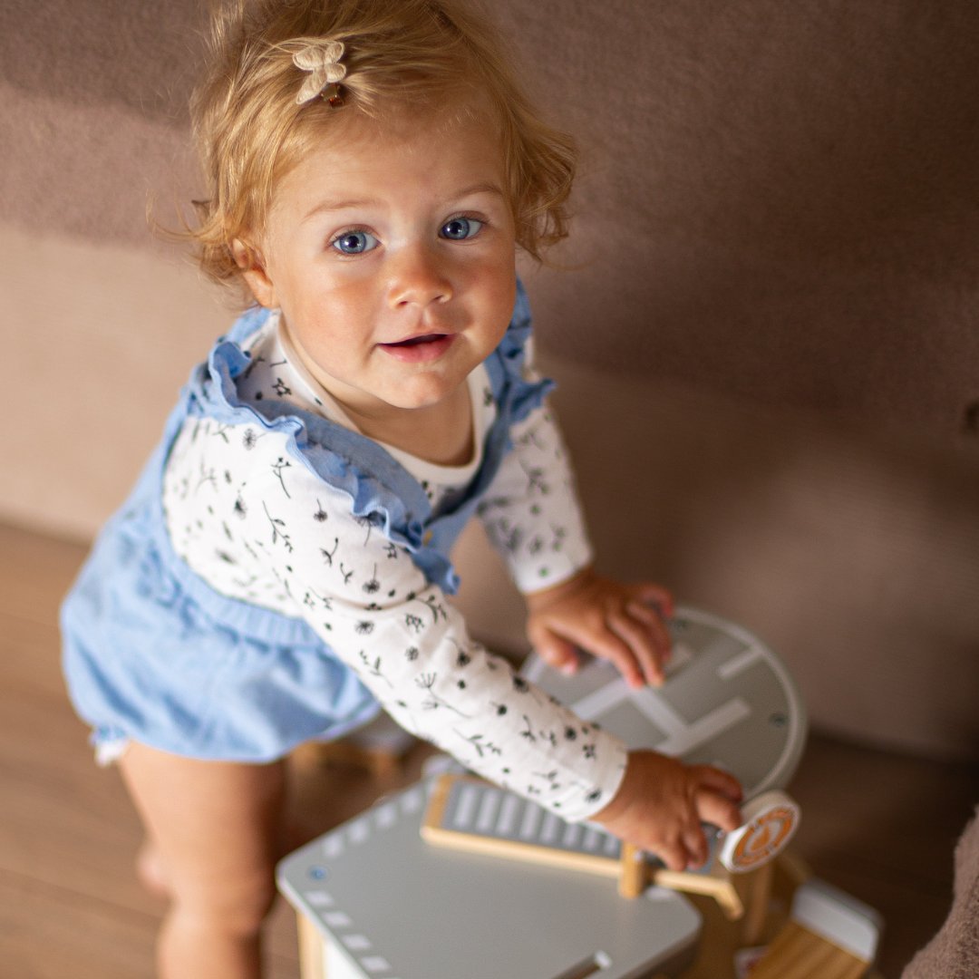 Drevená hasičská stanica s príslušenstvom, hasičský zbor